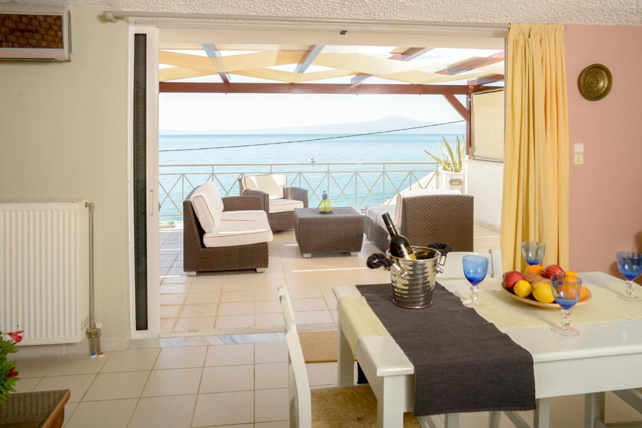 Agali 2 Superior Mezonet Front Of The Sea Apartment Akrogiali Exterior photo